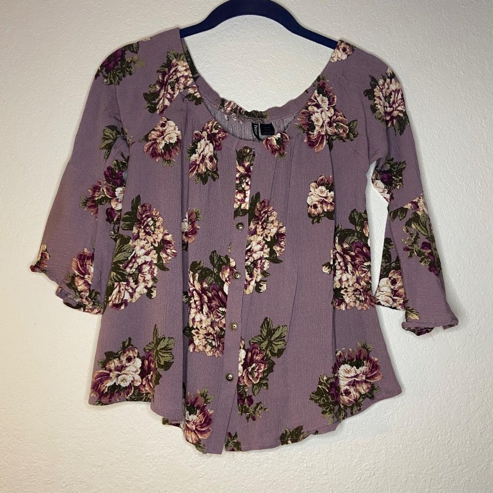 Ivory Love Women’s Purple Floral Top Small